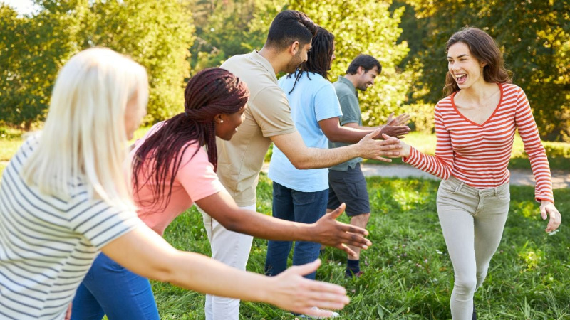 5 creative team building games that guarantees the team