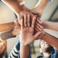 Hogyan indítsd az évet erős csapatdinamikával?